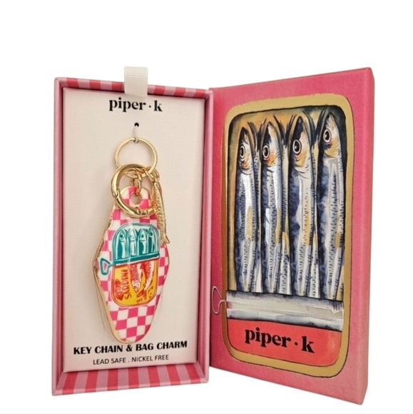 🔹️Piper K🔹️ Sardines Fish Print Keychain Bag Charm - Picture 1 of 7